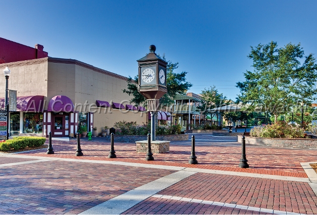 4x6 - Magnolia Square and Clock-Front.jpg - Magnolia Square and Clock downtown Sanford, FL - Front